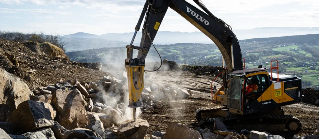 Jak dobrać młot hydrauliczny do koparki?